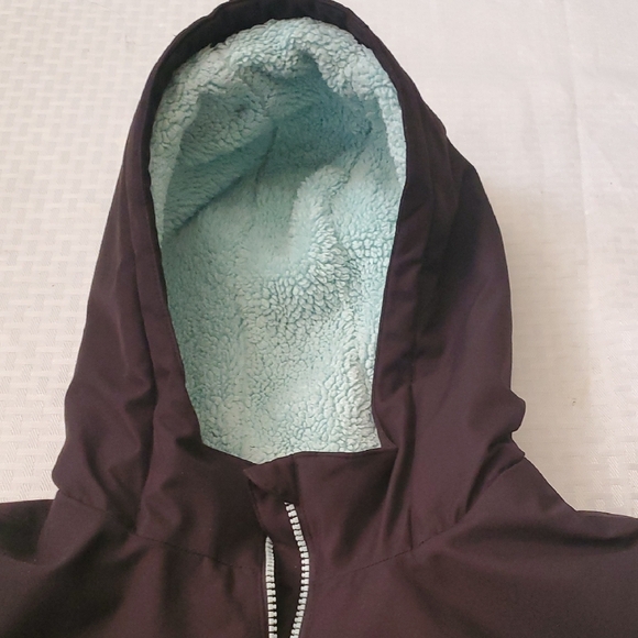 Swiss Tech Black Hooded Coat - Picture 7 of 10